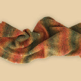 Gehaakt en gebreid doek in Scheepjes Cuddles kleur 701 By the Fire