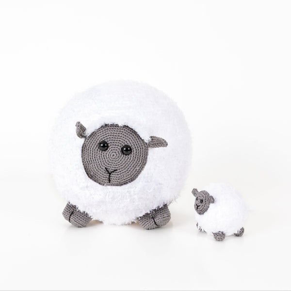 Ballonbal en kleine speelbal schaap uit het boek